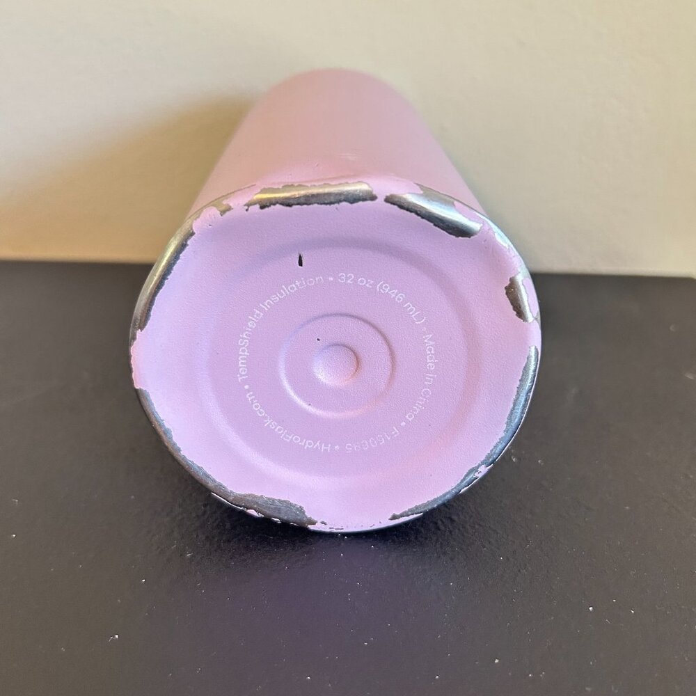 Hydroflask 32 oz Wide Mouth Water Bottle Lilac Purple Very Dented Deadstock - Picture 5 of 6